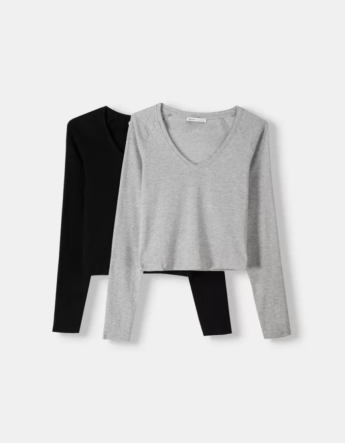 2-pack of long sleeve V-neck T-shirts
