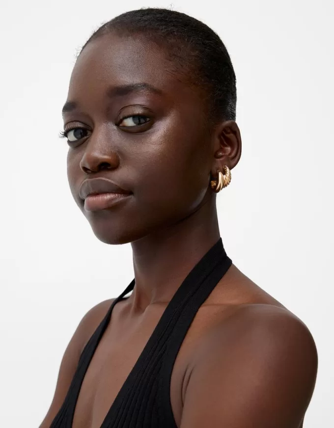 9-pack of hoop earrings