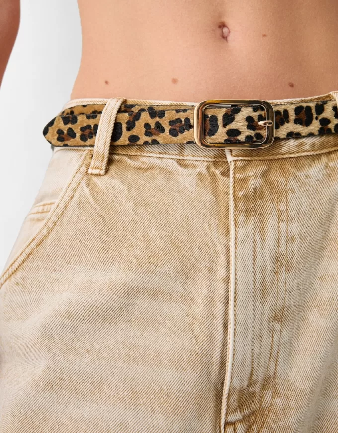 Animal print belt with buckle
