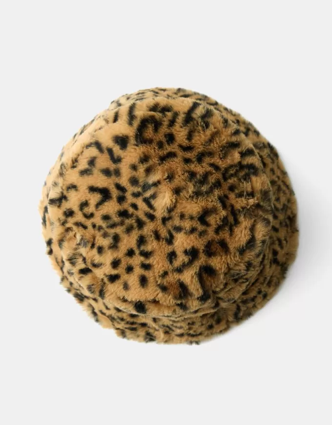 Animal print faux fur bucket hat Animal print faux fur bucket hat