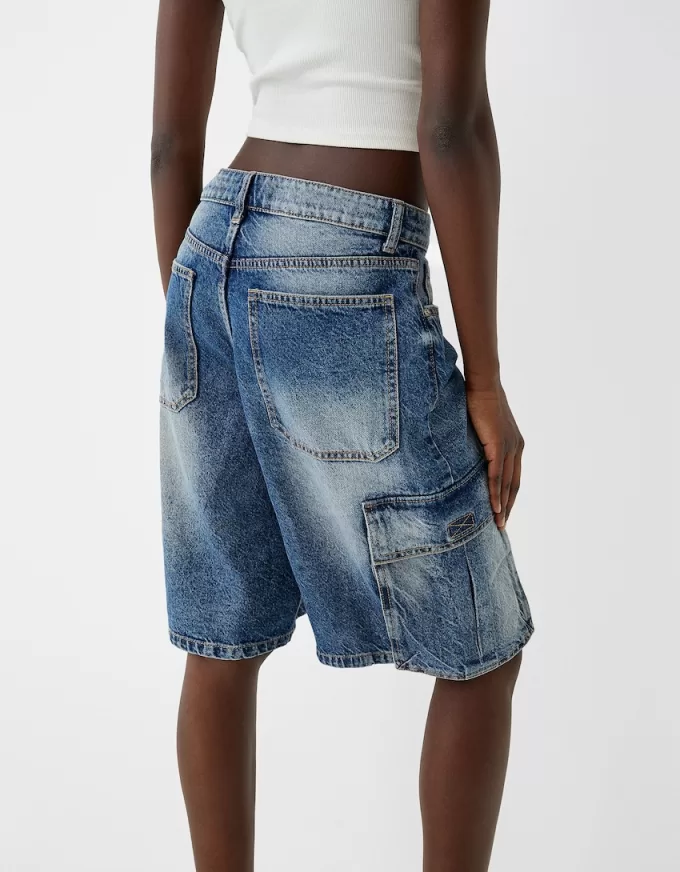 Baggy denim cargo Bermuda shorts Baggy denim cargo Bermuda shorts