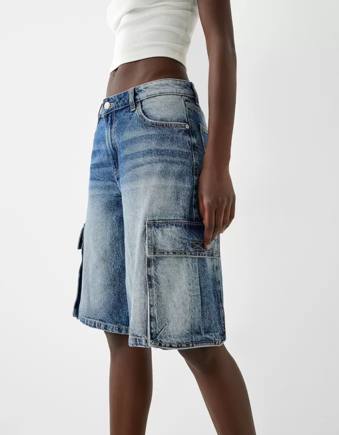 Baggy denim cargo Bermuda shorts Baggy denim cargo Bermuda shorts