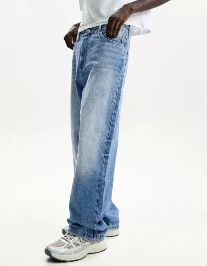 Baggy jeans