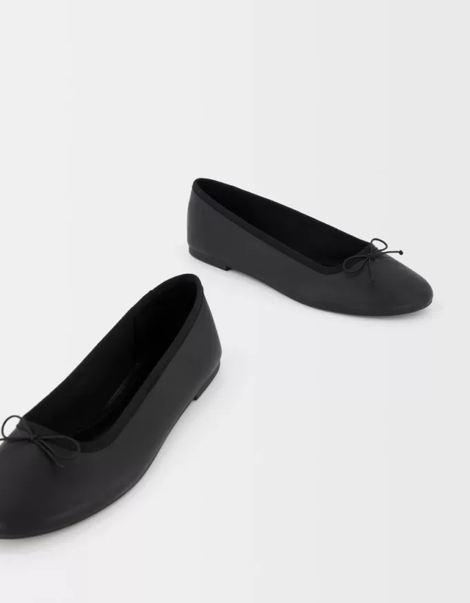 Ballerinas with bow detail