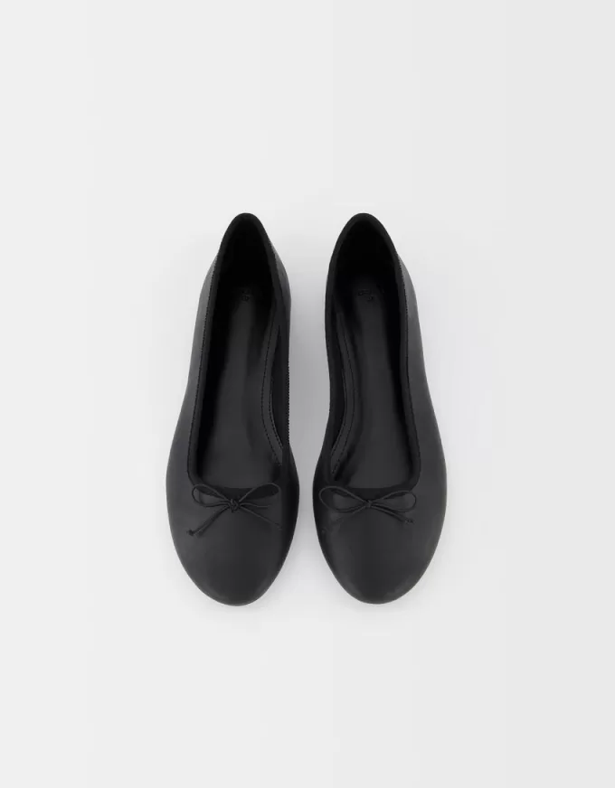 Ballerinas with bow detail