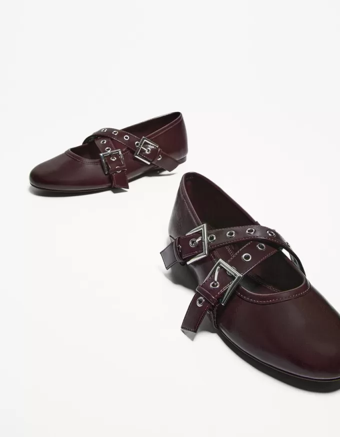 Ballerinas with buckles