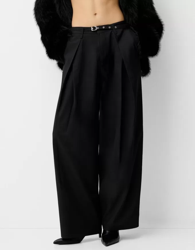 Balloon fit pants with belt