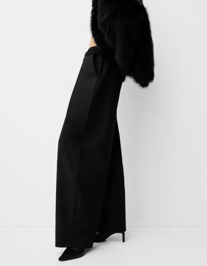 Balloon fit pants with belt