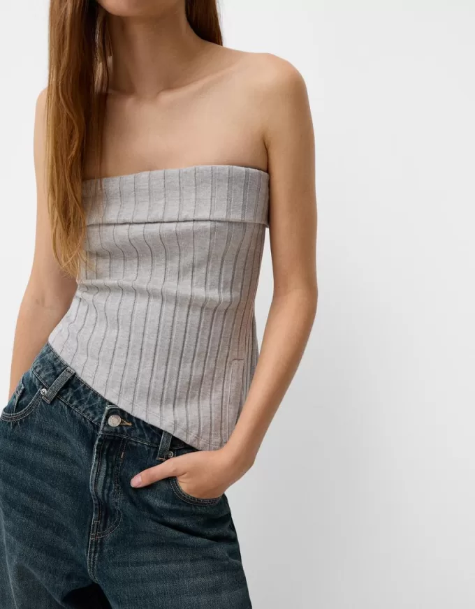 Bandeau top with side slit Bandeau top with side slit