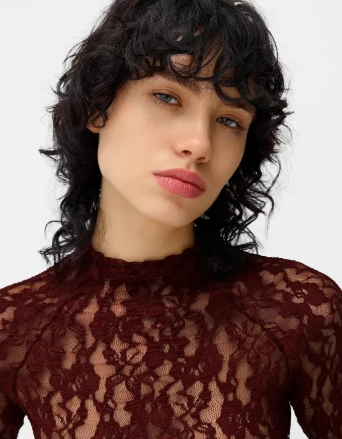 Blonde lace high neck long sleeve T-shirt