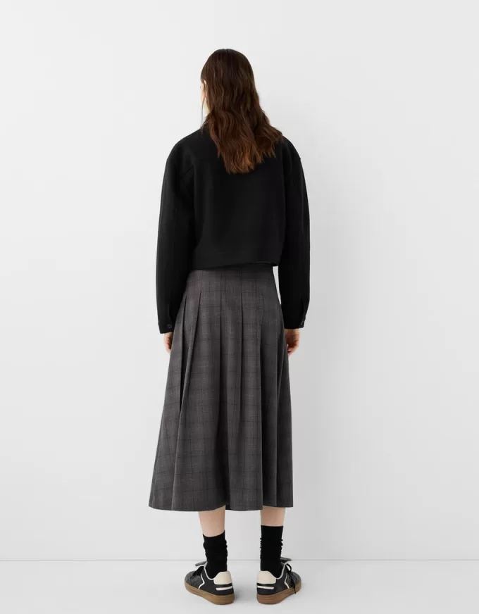 Box pleat midi skirt with a belt detail