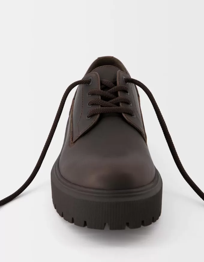 Brown brogues