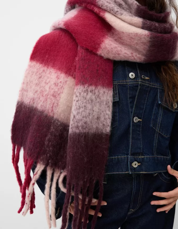 Burgundy check scarf Burgundy check scarf