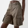Cargo pockets with straps Bermuda shorts