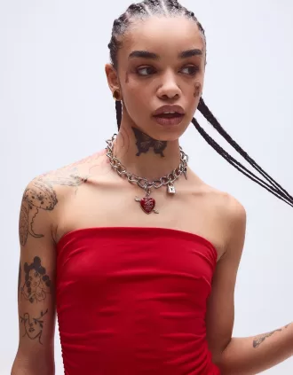 Chain necklace with pendant