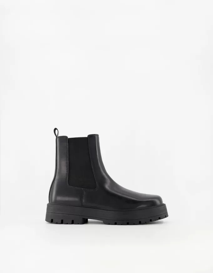 Chelsea boots with track soles