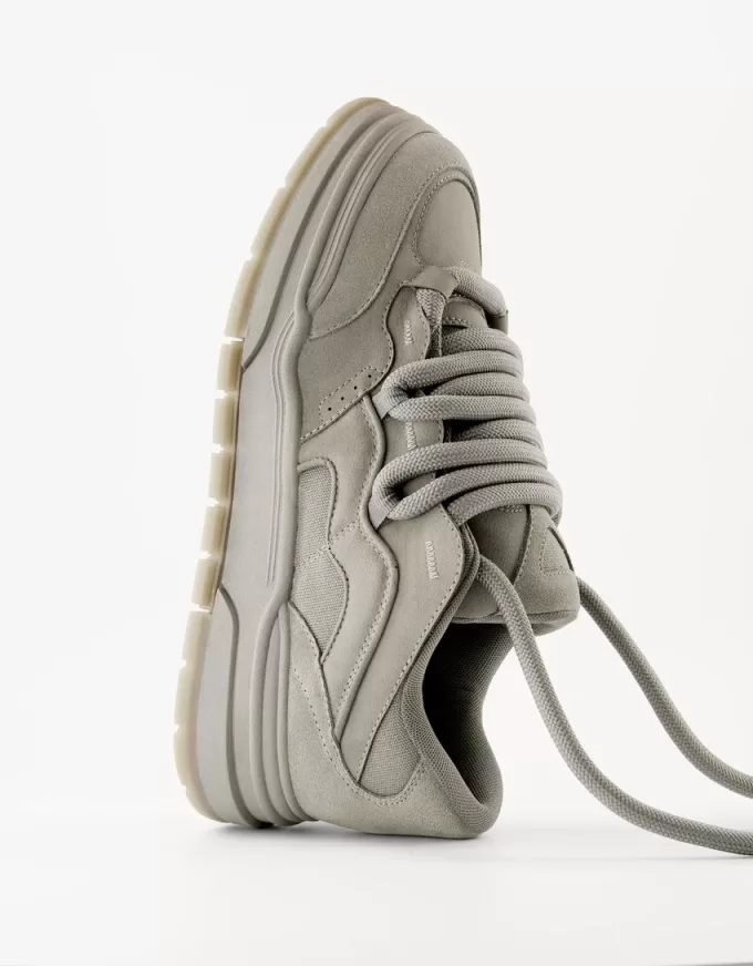 Chunky skater sneakers