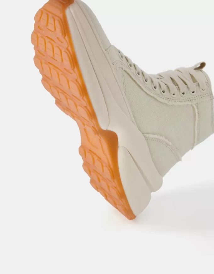 Chunky sole high-top sneakers