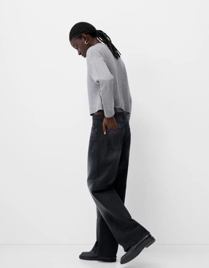 Cropped V-neck sweater Cropped V-neck sweater