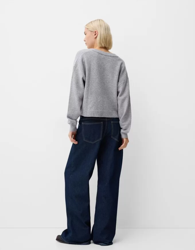 Cropped V-neck sweater Cropped V-neck sweater