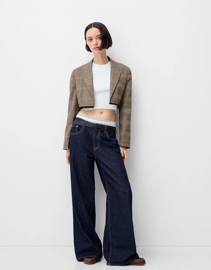 Cropped blazer with frayed hem