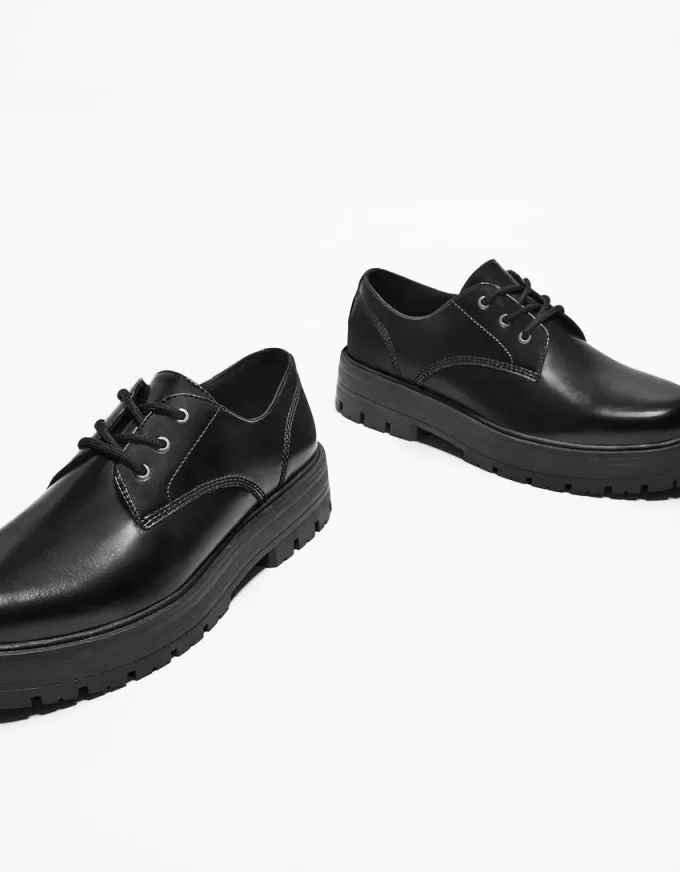 Derby shoes