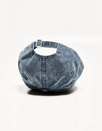 Embroidered cap Embroidered cap