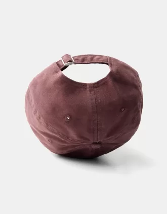 Embroidered cap Embroidered cap