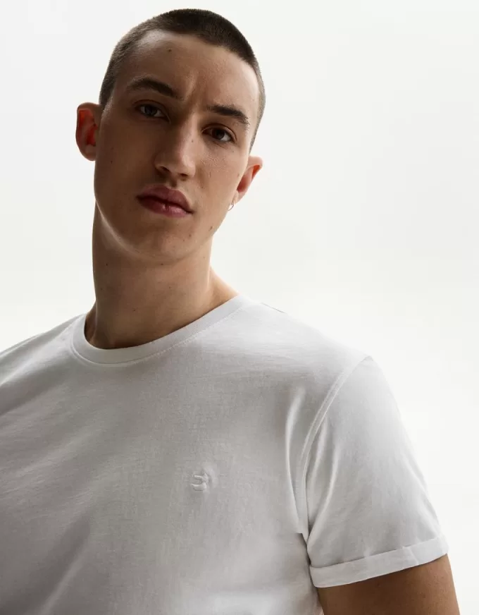 Embroidered short sleeve roll-up T-shirt