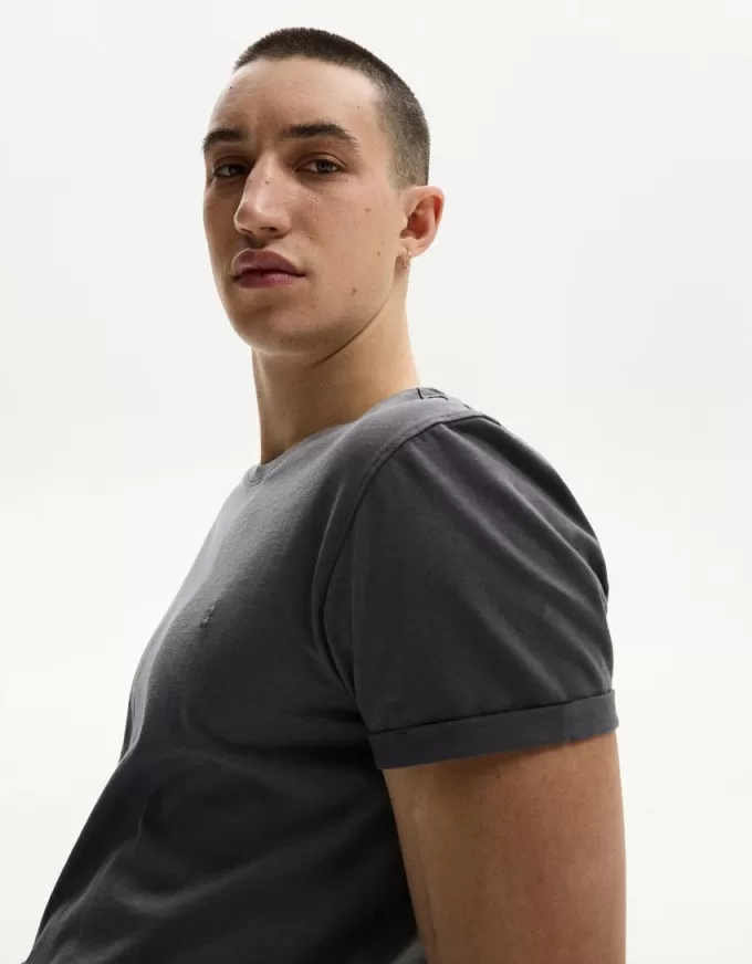 Embroidered short sleeve roll-up T-shirt