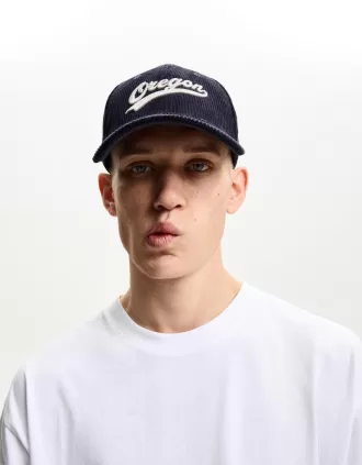 Embroidered sporty corduroy cap