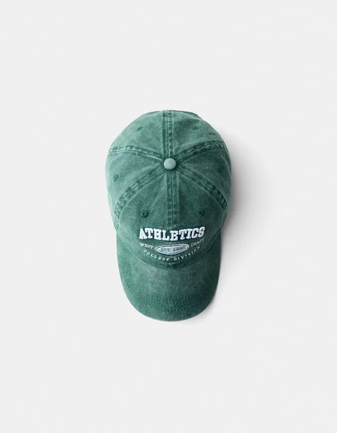 Faded cap with embroidery Faded cap with embroidery