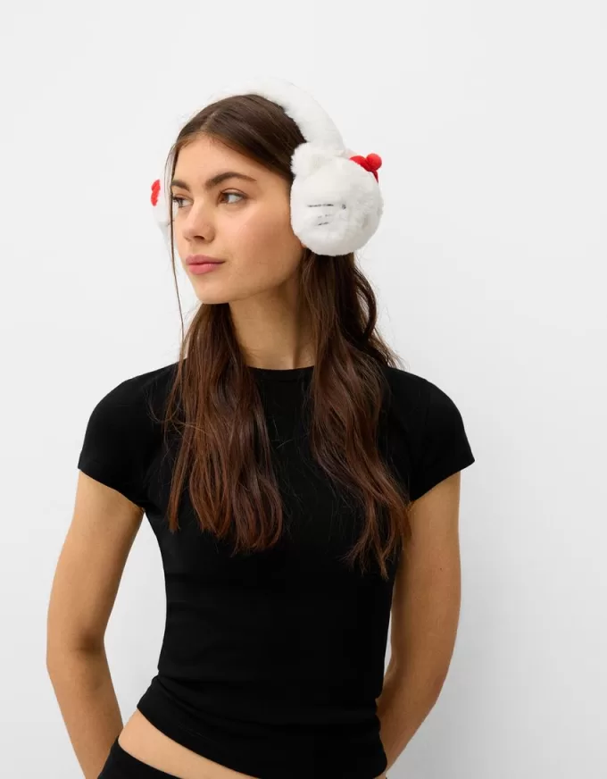 Faux fur Hello Kitty earmuffs Faux fur Hello Kitty earmuffs
