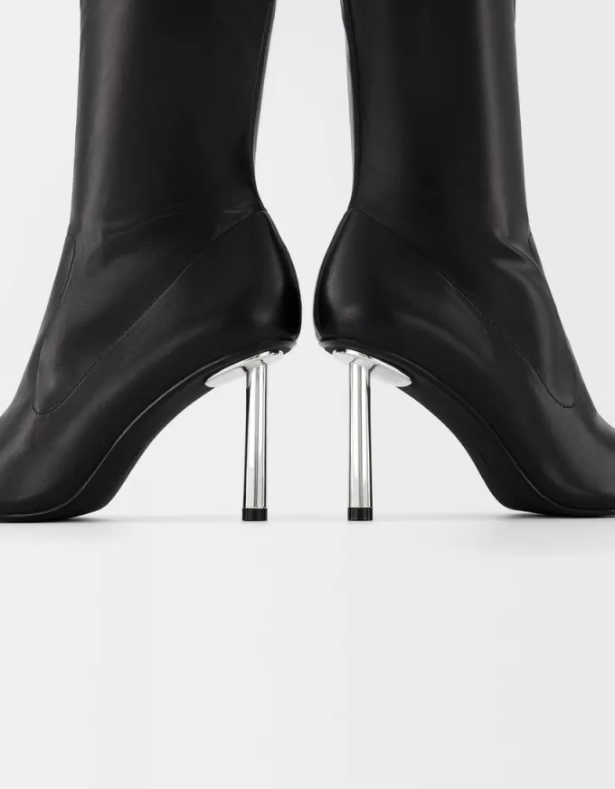 Fitted metallic high-heel ankle boots Fitted metallic high-heel ankle boots