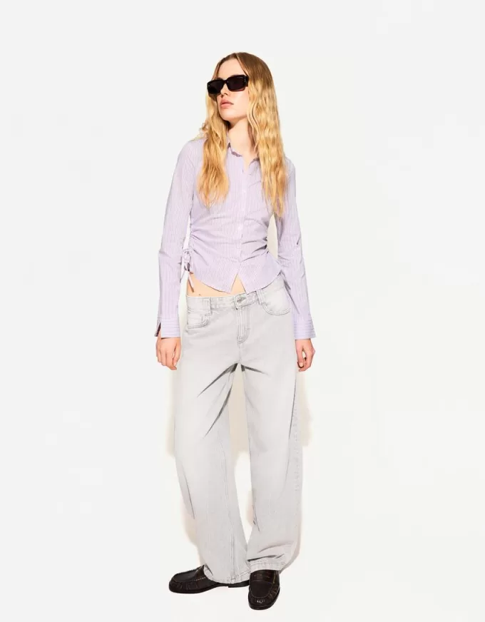 Fitted shirt with gathering Fitted shirt with gathering