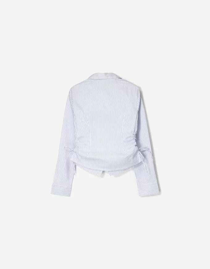 Fitted shirt with gathering Fitted shirt with gathering