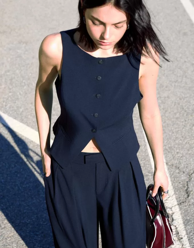 Fitted vest Fitted vest