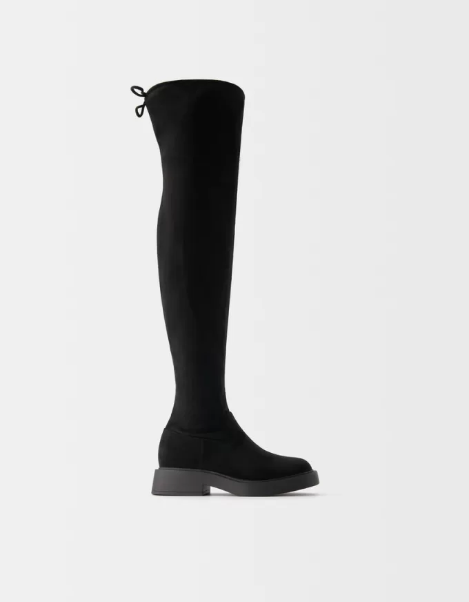 Flat fitted knee-high boots Flat fitted knee-high boots
