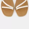 Flat sandals with straps