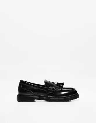Fringed loafers with tassels