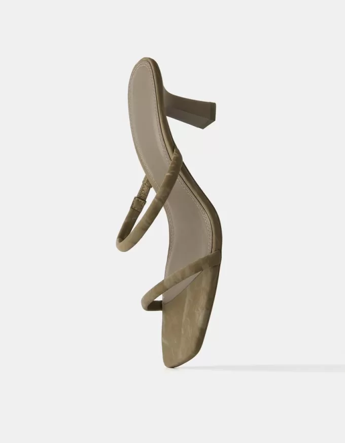 Kitten-heel sandals with double strap Kitten-heel sandals with double strap