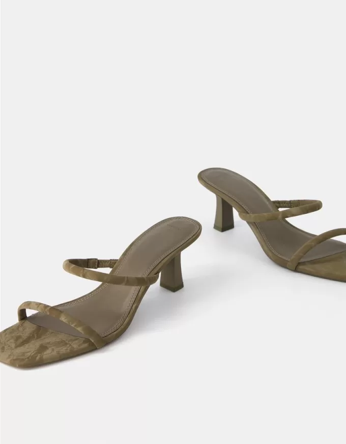 Kitten-heel sandals with double strap Kitten-heel sandals with double strap