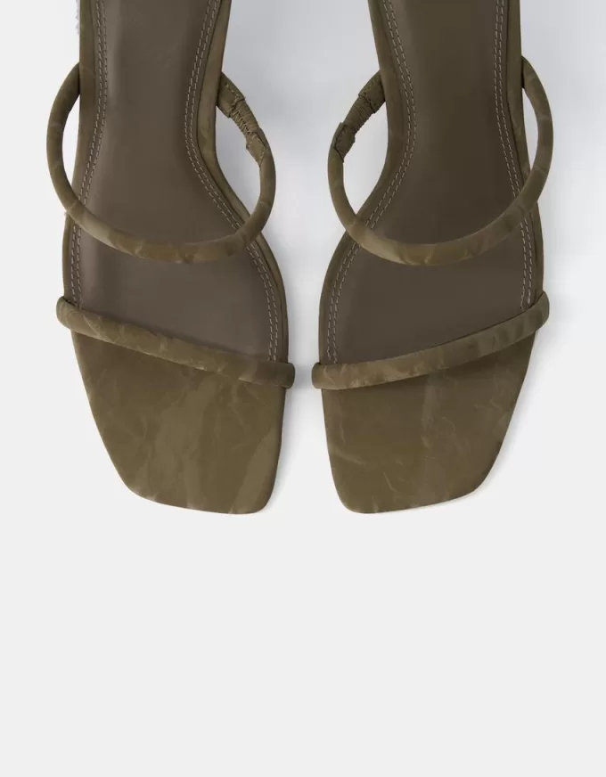 Kitten-heel sandals with double strap Kitten-heel sandals with double strap