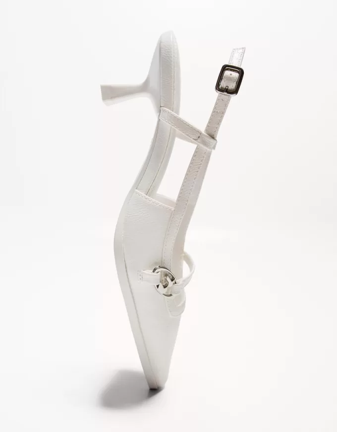 Kitten-heel shoes with buckle Kitten-heel shoes with buckle