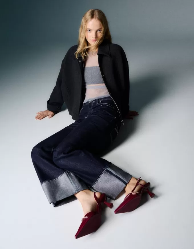 Kitten-heel shoes with chain detail