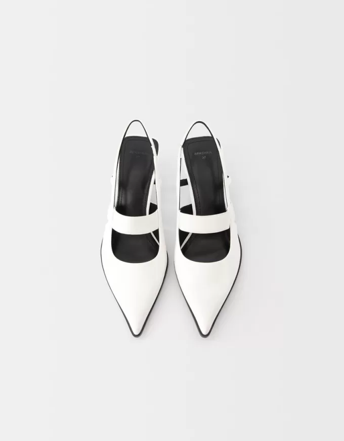 Kitten-heel shoes with elastic detail Kitten-heel shoes with elastic detail