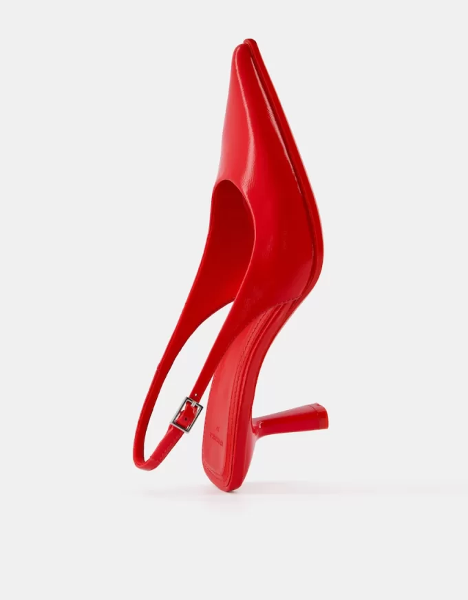 Kitten heel slingback shoes Kitten heel slingback shoes