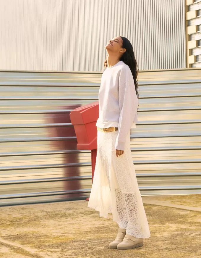 Lace-trimmed midi skirt Lace-trimmed midi skirt