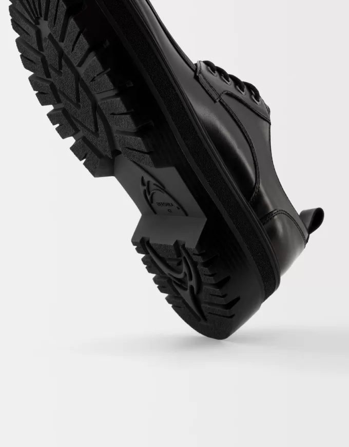 Lace-up lug sole shoes Lace-up lug sole shoes