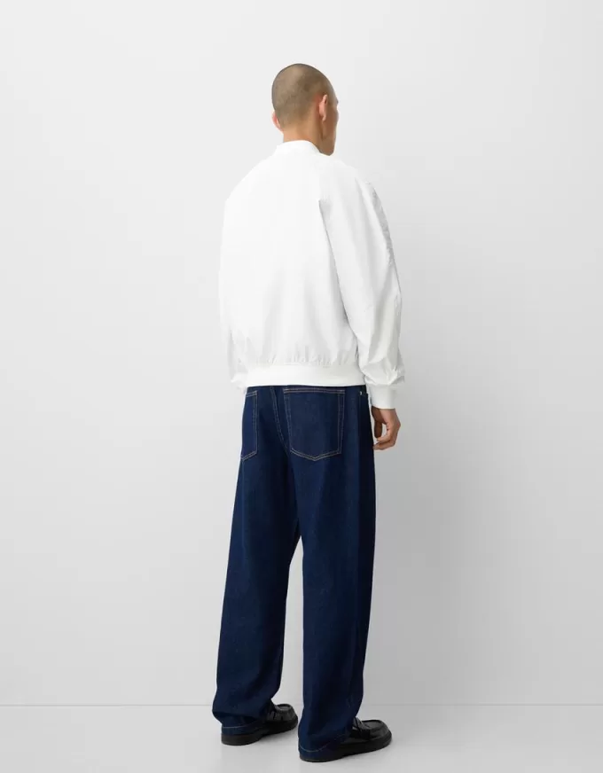 Lightweight bomber jacket